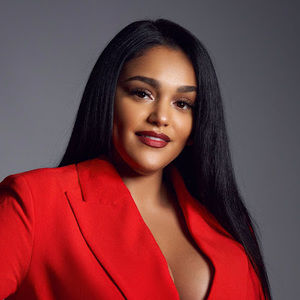 Meet your Posher, Francisca